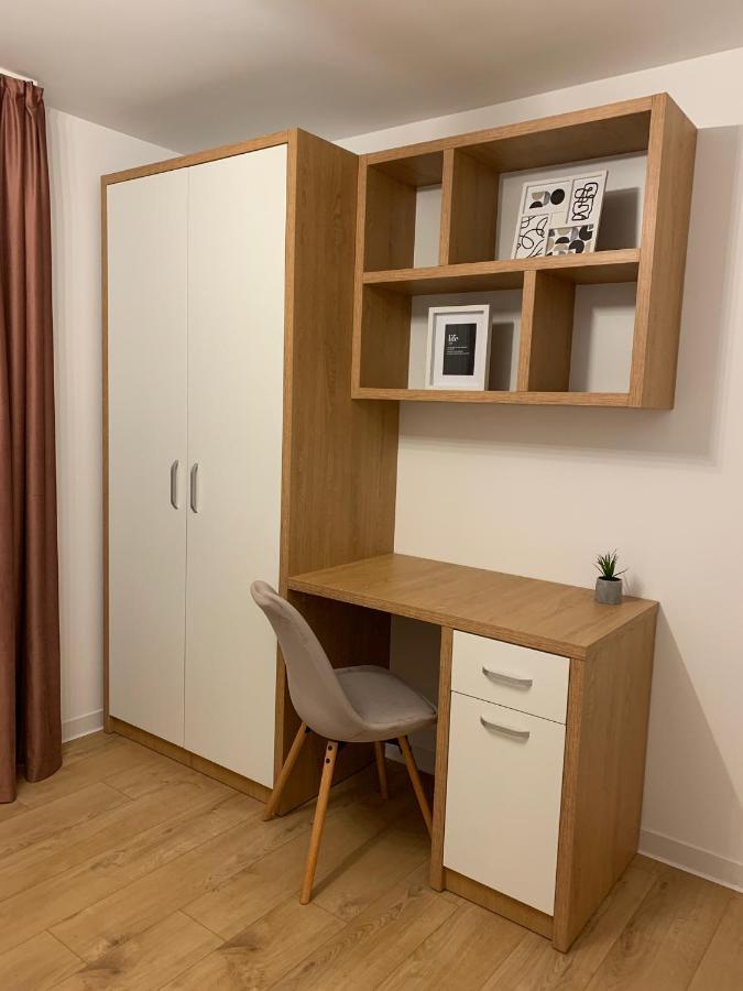 Sunny Apartment In Suceava Dış mekan fotoğraf